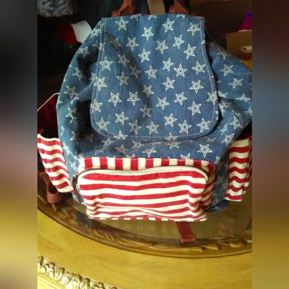 BNWOT BACKPACK AMERCIANA BY QUAGGA PATRIOTIC RED WHITE BLUE STAR STRIPES FULL SZ - Picture 1 of 12